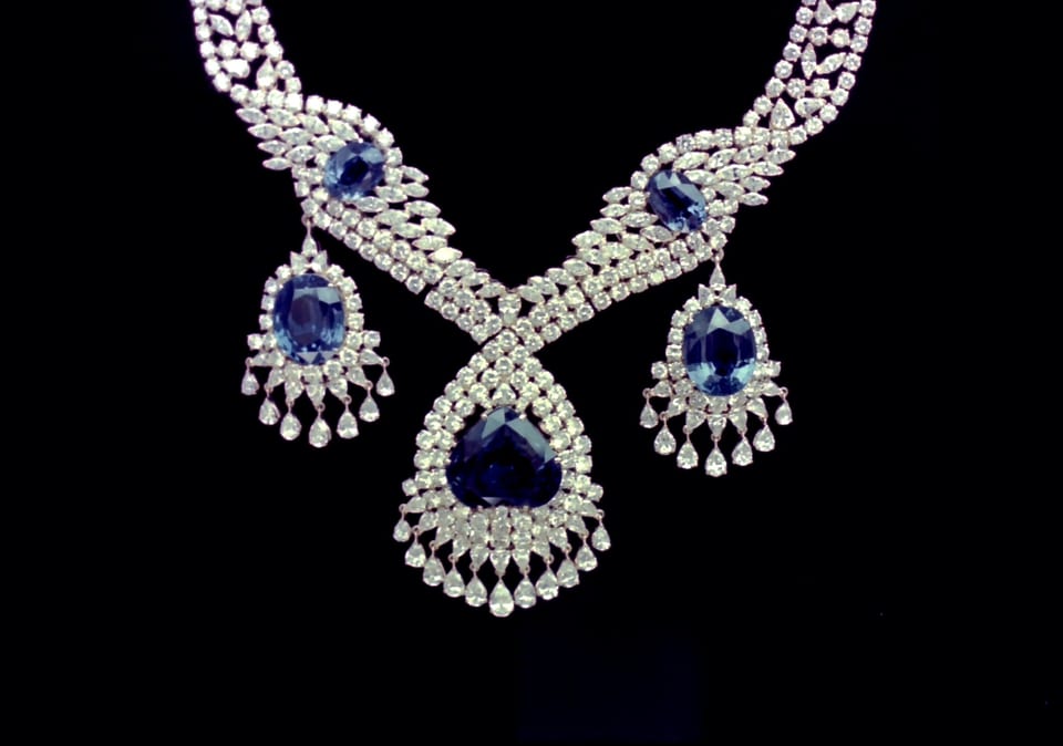 A royal BDK sapphire suite, created for the courts of Maharajas